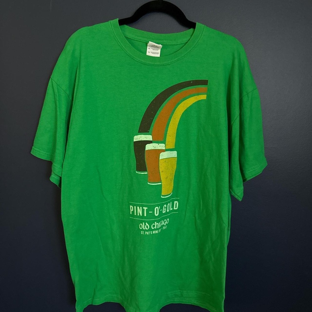 Gildan Mens 2012 Old Chicago Pint-O-Gold St Patricks Day Green T-Shirt XL